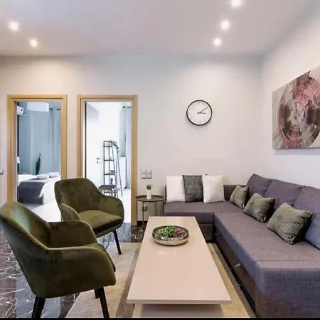 Apartment 4 Bedroom Penthouse In Center Of Athens